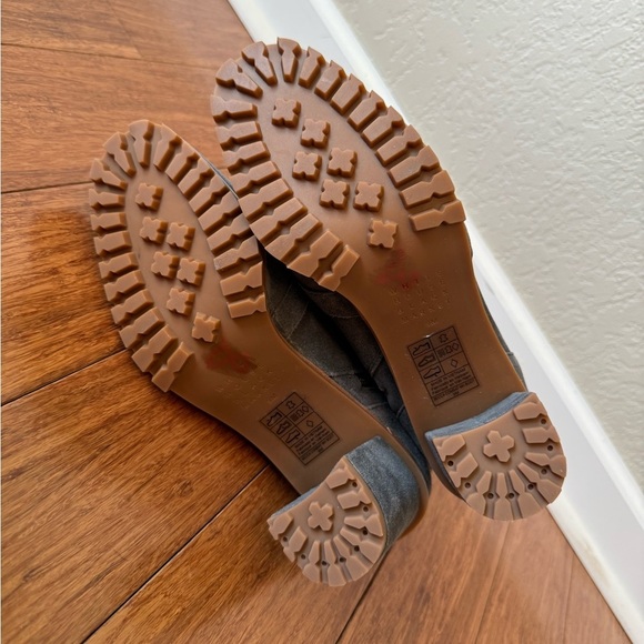 SOLD⚫️White House Black Market Becca Combat Boots Size 9M WHBM Asphalt Grey - Picture 11 of 12